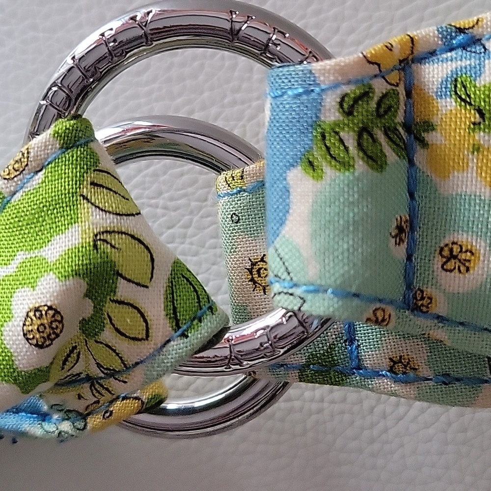 Large Vera Bradley Hobo Purse - Picture 8 of 9